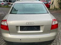 Gebraucht Audi A4 179 PS (131 kW) 2001 Grau Limousine
