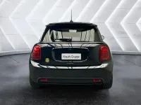 Gebraucht Mini Cooper SE 135 kW (184 PS) 2023 Schwarz Kleinwagen
