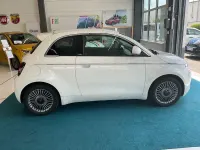 Gebraucht Fiat 500e Style 86 kW (118 PS) 2023 Weiß Limousine