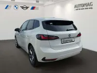 Gebraucht BMW 220 154 PS (113 kW) 2025 Alpinweiss iii Van / Kleinbus