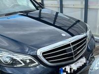 Gebraucht Mercedes E250 204 PS (150 kW) 2015 Blau Limousine