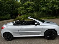 Gebraucht Peugeot 206 CC Platinum 109 PS (80 kW) 2005 Silber Cabrio