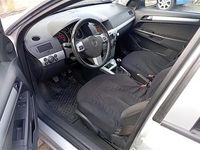 Gebraucht Opel Astra 116 PS (85 kW) 2009 Silber Kleinwagen