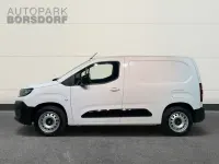 Używany Opel Combo Basis 102 KM (75 kW) 2024 Biały Minivan