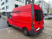 Gebraucht Opel Vivaro 145 PS (106 kW) 2011 Rot Van / Kleinbus