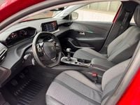 Gebraucht Peugeot 208 Allure 102 PS (75 kW) 2021 Rot Kleinwagen
