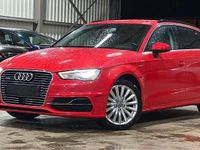Gebraucht Audi A3 Sportback e-tron Ambiente 150 PS (110 kW) 2015 Rot Kleinwagen