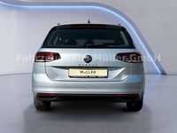 Gebraucht VW Passat Basis 150 PS (110 kW) 2022 Scale silver metallic Kombi