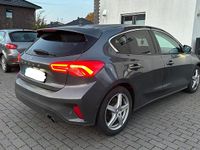 Gebraucht Ford Focus Titanium 150 PS (110 kW) 2019 Grau Limousine