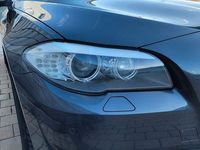 Gebraucht BMW 528 Sport Line 258 PS (189 kW) 2010 Grau Limousine