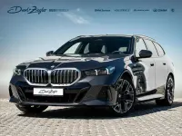 Gebraucht BMW 520 M Sport 197 PS (144 kW) 2025 Sophistograu brillanteffekt metallic Kombi