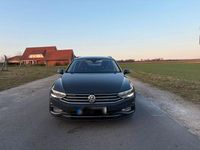 Gebraucht VW Passat 150 PS (110 kW) 2019 Grau Kombi