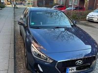 Gebraucht Hyundai i30 140 PS (102 kW) 2017 Blau Limousine