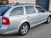 Gebraucht Skoda Octavia Elegance 105 PS (77 kW) 2011 Silber Kombi
