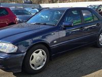 Gebraucht Mercedes C180 122 PS (89 kW) 1998 Blau Limousine