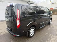 Gebraucht Ford Tourneo 170 PS (125 kW) 2018 Schwarz Van / Kleinbus