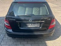 Gebraucht Mercedes C250 Elegance 204 PS (150 kW) 2011 Schwarz Kombi