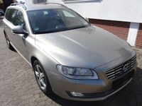 Gebraucht Volvo V70 Momentum 136 PS (100 kW) 2014 Beige Kombi