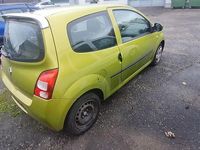 Second-hand Renault Twingo Expression 58 CP (42 kW) 2009 Auriu Hatchback