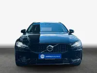 Gebraucht Volvo V60 Plus 349 PS (256 kW) 2024 Schwarz Kombi