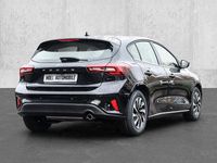 Gebraucht Ford Focus Titanium 125 PS (91 kW) 2025 Schwarz Limousine