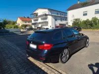 Gebraucht BMW 320 Advantage 163 PS (119 kW) 2015 Blau Kombi