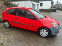 Gebraucht Ford Fiesta 69 PS (50 kW) 2007 Rot Kleinwagen