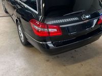 gebraucht Mercedes E220 CDI 212 T-Modell Avantgarde AHK Pano