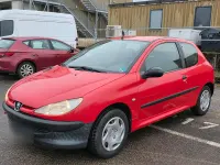 Gebraucht Peugeot 206 58 PS (42 kW) 2000 Rot Kleinwagen