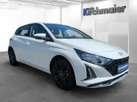 Gebraucht Hyundai i20 Trend 101 PS (74 kW) 2024 Weiß Kleinwagen