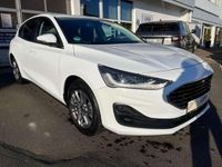 Gebraucht Ford Focus Titanium 125 PS (91 kW) 2023 Weiß Limousine