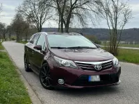 Gebraucht Toyota Avensis T2 124 PS (91 kW) 2012 Kombi