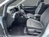 Neu VW Golf VIII Life 150 PS (110 kW) 2026 Crystal iceblue Kombi