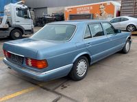 Gebraucht Mercedes 560 299 PS (219 kW) 1986 Blau Limousine