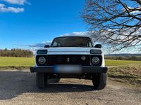 Gebraucht Lada niva 83 PS (61 kW) 2014 Weiß SUV