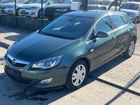 Gebraucht Opel Astra Design Edition 116 PS (85 kW) 2010 Grün Limousine