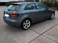 Gebraucht Audi A3 Ambiente 105 PS (77 kW) 2014 Grau Limousine