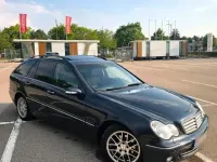 Gebraucht Mercedes C220 150 PS (110 kW) 2004 Schwarz Kombi