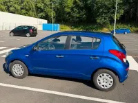 Gebraucht Hyundai i20 Edition 86 PS (63 kW) 2013 Blau Kleinwagen