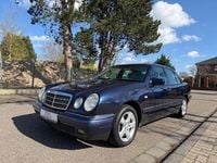 Brugt Mercedes E280 204 HK (150 kW) 1998 Blå Sedan