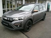 Neu Dacia Jogger Extreme 94 PS (69 kW) 2025 Grau Van / Kleinbus