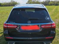 Gebraucht Mercedes E300 197 PS (144 kW) 2021 Schwarz Kombi