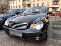 Gebraucht Mercedes C220 Elegance 143 PS (105 kW) 2005 Schwarz Limousine