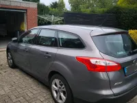 Usado Ford Focus 101 CV (74 kW) 2013 Marrón Familiar