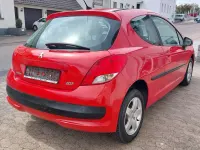 Gebraucht Peugeot 207 73 PS (53 kW) 2011 Rot Kleinwagen