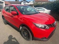 Gebraucht Nissan Qashqai 116 PS (85 kW) 2017 Rot SUV