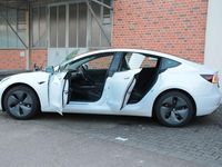 Gebraucht Tesla Model 3 Standard Range 225 kW (306 PS) 2019 Weiß Limousine