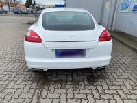 Gebraucht Porsche Panamera 300 PS (220 kW) 2011 Weiß Kleinwagen