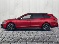 Gebraucht VW Passat R-line 193 PS (141 kW) 2025 Chilirot metallic Kombi