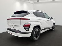 Gebraucht Hyundai Kona Trend 114 kW (156 PS) 2024 Purple (atlas white / sol) SUV